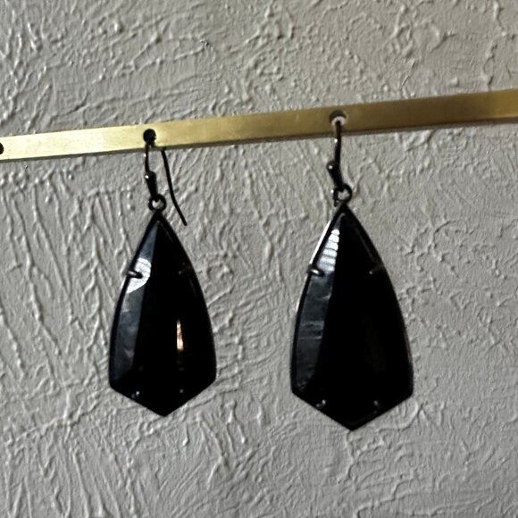 Kendra Scott Black Earrings - Picture 2 of 2